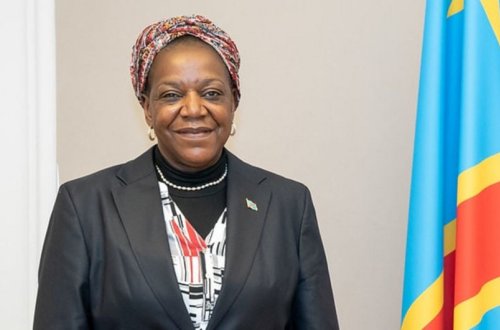 Konqonun Fransadakı səfiri külli miqdarda mənimsəmədə şübhəli bilinərək geri çağırılıb