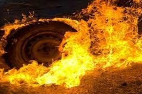 Gəncədə “Opel” markalı avtomobil yanıb