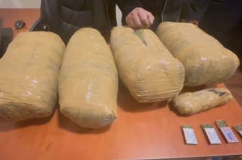 Samuxda narkotik satmaqda şübhəli bilinən şəxs saxlanılıb - FOTO