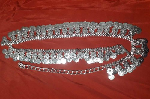 Bakıda evdən antik şamdanlar, mücrü və gümüş oğurlanıb