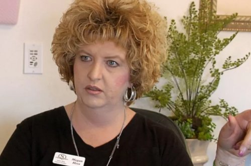 69 yaşlı ana və 46 yaşlı qızı 560 cəsədi parçalayıb satdı