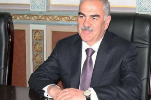 Vasif Talıbov polisləri də alçaldıb: Küçə süpürtdürürmüş... - FOTO