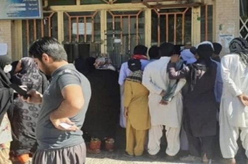 İranın Sistan-Bəlucistan əyalətində yanacaq və çörək qıtlığı yaranıb