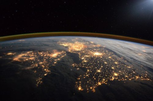 ABŞ günəş enerjisini toplayıb Yerə ötürmək üçün kosmosa aparat buraxıb