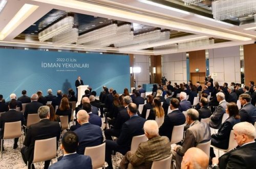 İlham Əliyev bir qrup idmançıya və idman mütəxəssisinə yeni mənzillər verdi - SİYAHI + FOTO