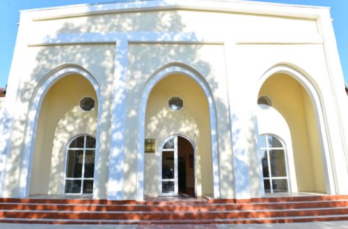 Baş Prokurorluq musiqi kollecində əməliyyat keçirir