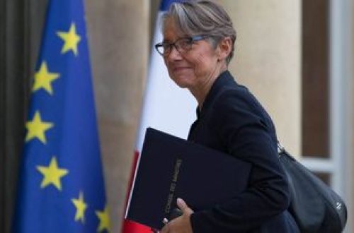 Fransa hökuməti pensiya yaşını 64-ə qaldıracaq