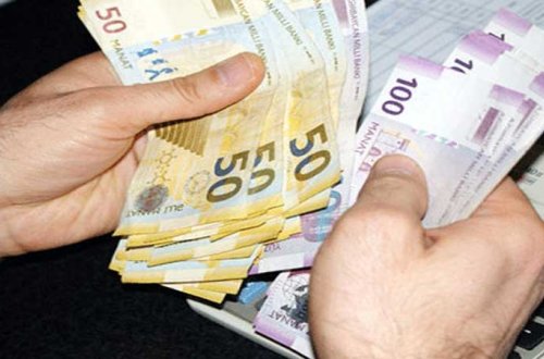 Bu şəxslərin maaşları artırıldı