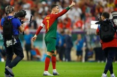 Ronaldo “Qızıl top”un surətini 532 min funta satdı