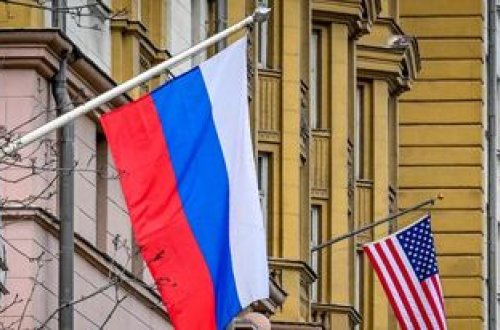 Rusiya bir il həbsdə olan keçmiş amerikalı dənizçini sərbəst buraxıb