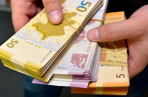 Dayısına qarşı 1,4 milyonluq dələduzluq edən şəxs yenidən hakim qarşısına çıxarılır