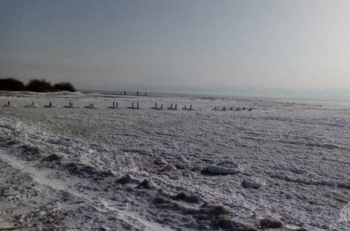 Qırğızıstanda “isti göl” dondu - VİDEO