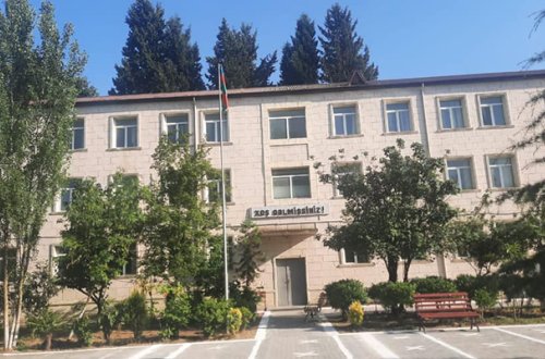 Masallıda şagird özünü məktəb binasından atdı