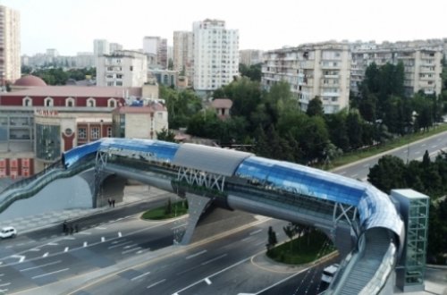 Bakının ən bahalı piyada keçidində deşik açıldı - Diqqətli olun - FOTOLAR