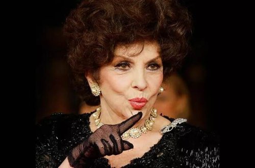 Məşhur aktrisa vəfat edib