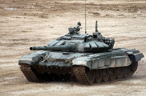 Polşa Ukraynaya 260 ədəd T-72 tankı göndərib