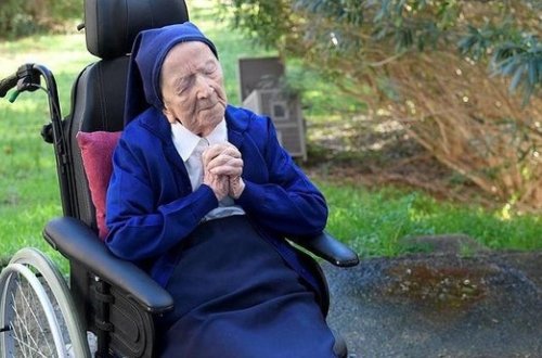 Dünyanın ən yaşlı insanı həyatını itirib