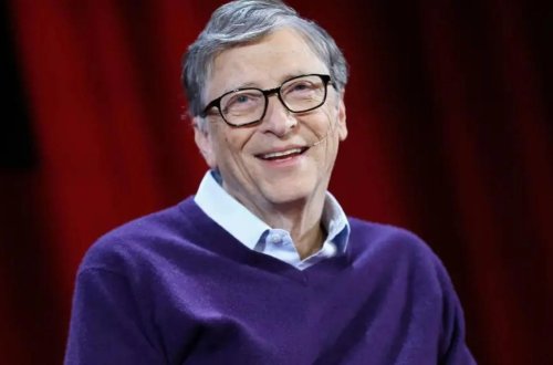 Bill Qeyts istifadə etdiyi telefon markasını açıqlayıb