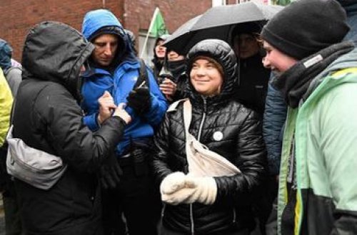 Qreta Tunberq Almaniyada saxlanılıb