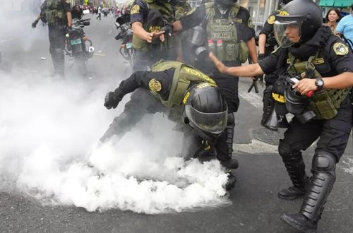 Peruda nümayişlərdə ölənlərin sayı 53-ə çatıb