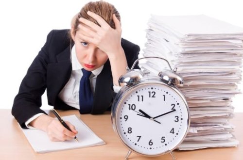 Bu gün Azərbaycanda iş müddəti 1 saat tez bitəcək