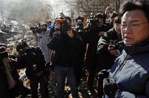 Cənubi Koreyada gecəqonduda yanğın baş verib : 60 ev YANIB