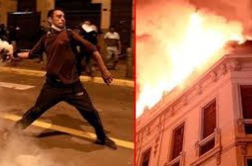 Peruda etirazlar zamanı tarixi bina yanıb