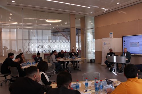 “Rəqəmsal jurnalistika” təlimlərinə başlanılıb