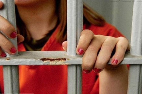 5 qadını fahişəliyə cəlb edən şəxs həbs edildi