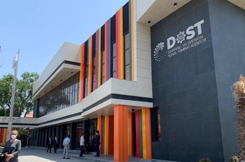DOST-un 426 minə icarəyə götürdüyü ofis kimindir? (TƏFƏRRÜAT)