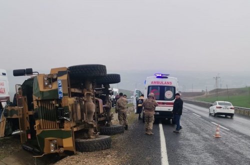Türkiyədə hərbi maşın aşıb, 2 nəfər həlak olub