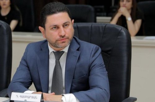 Ermənistanda nazir müavininin qanunsuz əməli aşkarlanıb