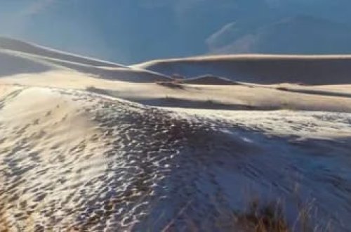 Əlcəzairdə səhraya qar yağdı