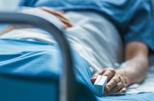 Bakıda xəstəxanada DƏHŞƏT: tibbi spirtlə özünü yandırdı