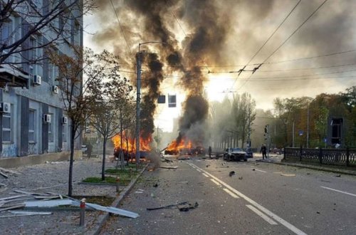 Kiyev raket atəşinə tutulub: Ölən və yaralananlar var