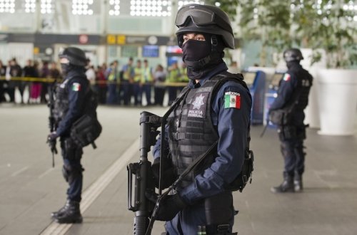 Meksikada naməlum şəxslər barın qonaqları və işçilərinə atəş açıb, ölənlər var