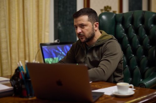 Zelenski Çexiyanın yeni Prezidentini Ukraynaya səfərə dəvət edib