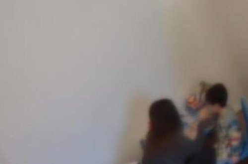 Uşağın davranışından şübhələnib evə kamera qoydular - Baxan kimi polisə getdilər - VİDEO