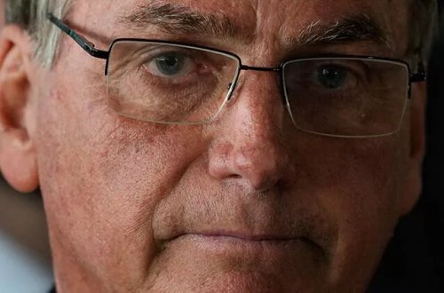 Bolsonaro ABŞ-a turist vizası üçün müraciət edib