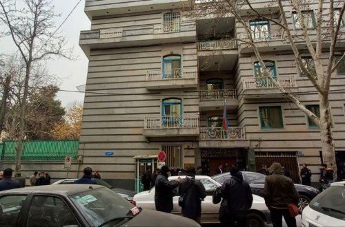 Parlamentin yaz sessiyasının ilk iclasında Tehrandakı terror qınanılıb