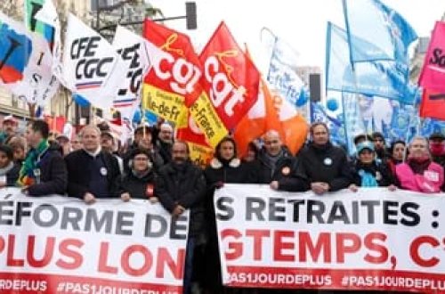 Fransada aksiya səbəbindən Eyfel qülləsi ziyarətçilərə bağlanıb