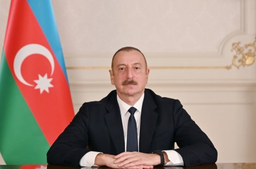 Gənclər siyasəti sahəsində fəallığı ilə fərqlənən şəxslər təltif edilib - SİYAHI