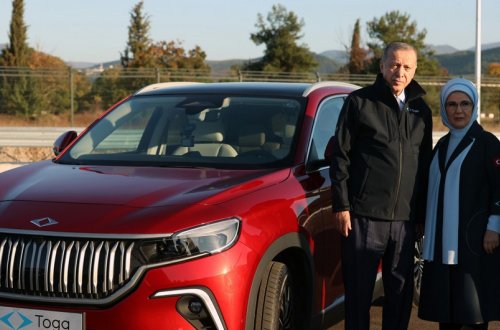 Ərdoğan Türkiyənin ikinci “Togg” elektromobilinin İlham Əliyevə veriləcəyini açıqlayıb