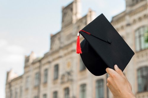 Hansı universitetlərin diplomları ölkəmizdə tanınmır? (VİDEO)