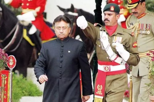 Keçmiş puşist Pakistan lideri 79 yaşında vəfat edib