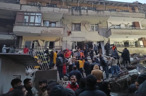 Türkiyədə zəlzələdə ölənlərin sayı 284 nəfərə çatıb, 2323 nəfər yaralanıb - YENİLƏNİB