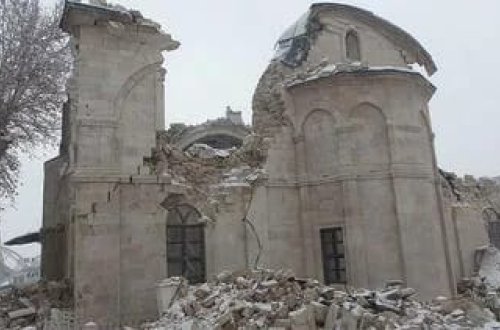 Kahramanmaraşdakı tarixi məscid zəlzələ nəticəsində dağıldı