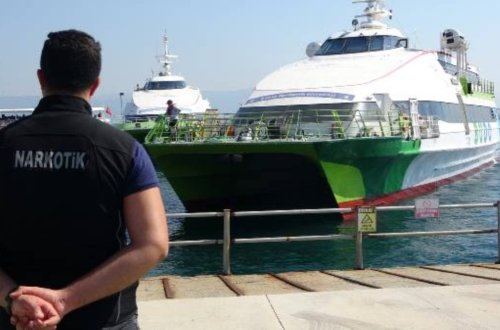 “Narkotranzit transmilli cinayət və terrorizmin maliyyə mənbəyi kimi beynəlxalq təhlükəsizliyə təhdiddir”