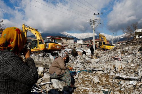 Zəlzələdə həlak olanların sayı 8500-ü ötdü