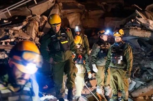 Polşa axtarış-xilasetmə qrupu dağıntılar altından 14 nəfəri xilas edib